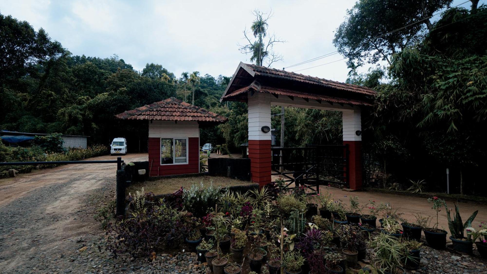 Vythiri Holiday Resort, Wayanad מראה חיצוני תמונה