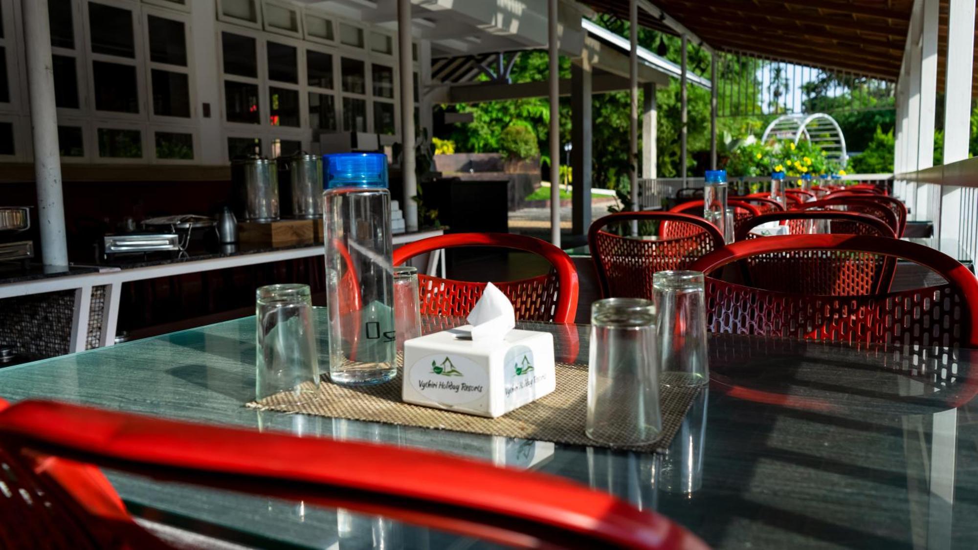 Vythiri Holiday Resort, Wayanad מראה חיצוני תמונה