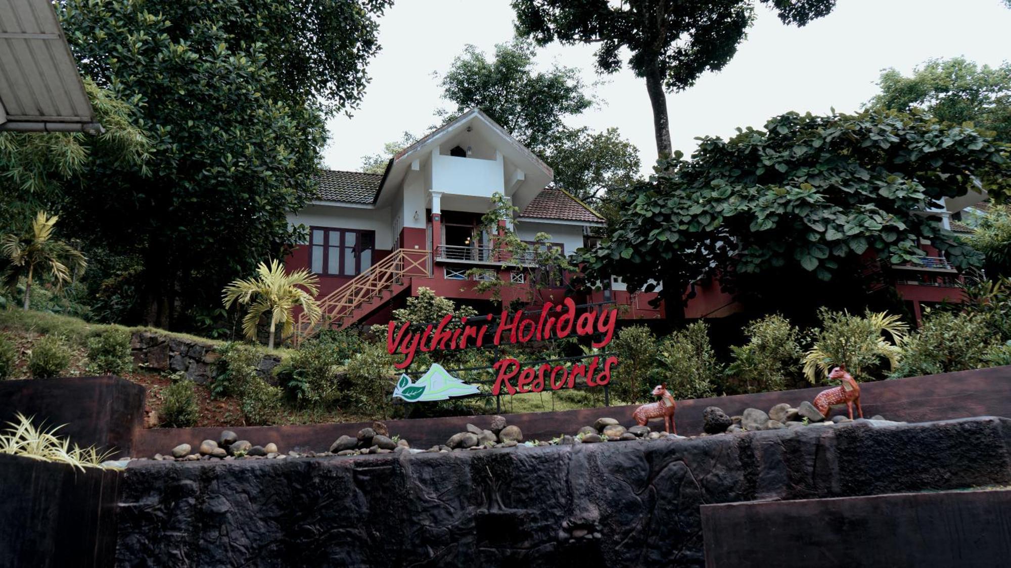 Vythiri Holiday Resort, Wayanad מראה חיצוני תמונה